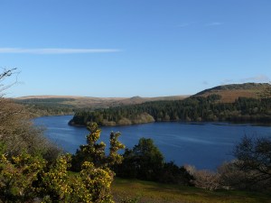Burrator Reservoir with Sheeps Tor right and Down Tor in the distance