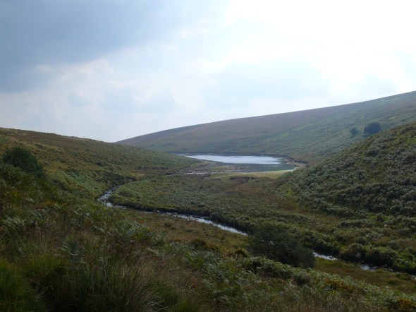 As we come round the corner the reservoir comes into view again