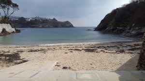One of the lovely bays on the way to the castle