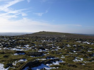 Lots of people on Peek Hill, from Sharpitor