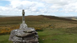 Cave Penney Memorial with Yar Tor behind